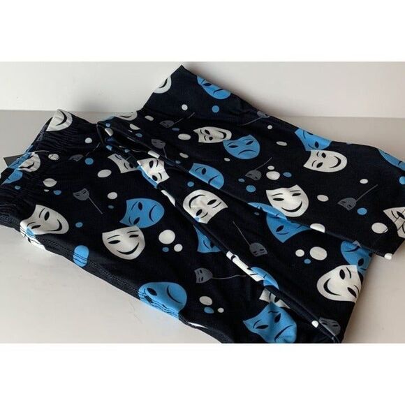 Plus Size All Over Blue and White Comedy‎ Tragedy Mask Legging Print - Picture 4 of 9